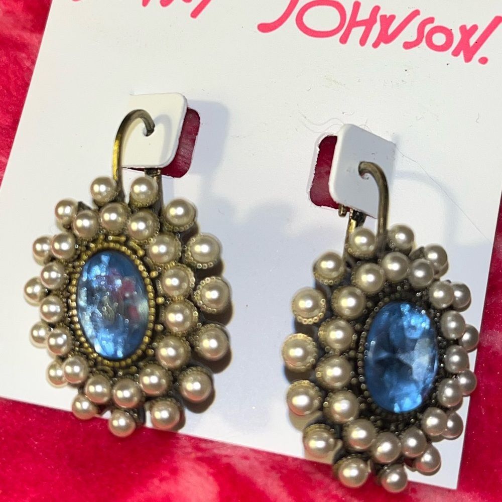 Betsey Johnson earrings. Bluestone with white pearls. - Picture 4 of 6